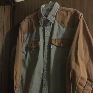 Men’s XL. Carhartt shirt.